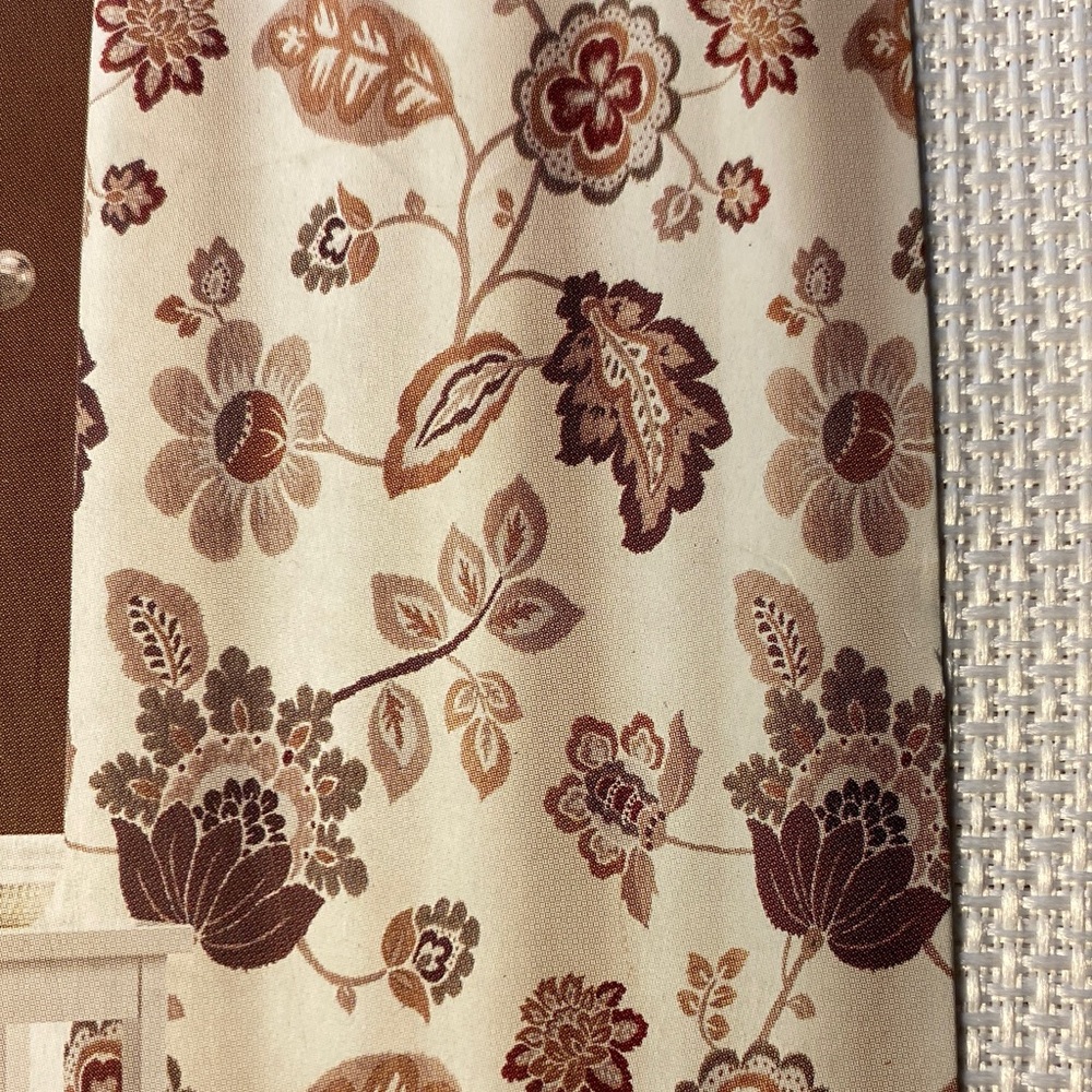 Cannon Floral Shower Curtain - Picture 2 of 3